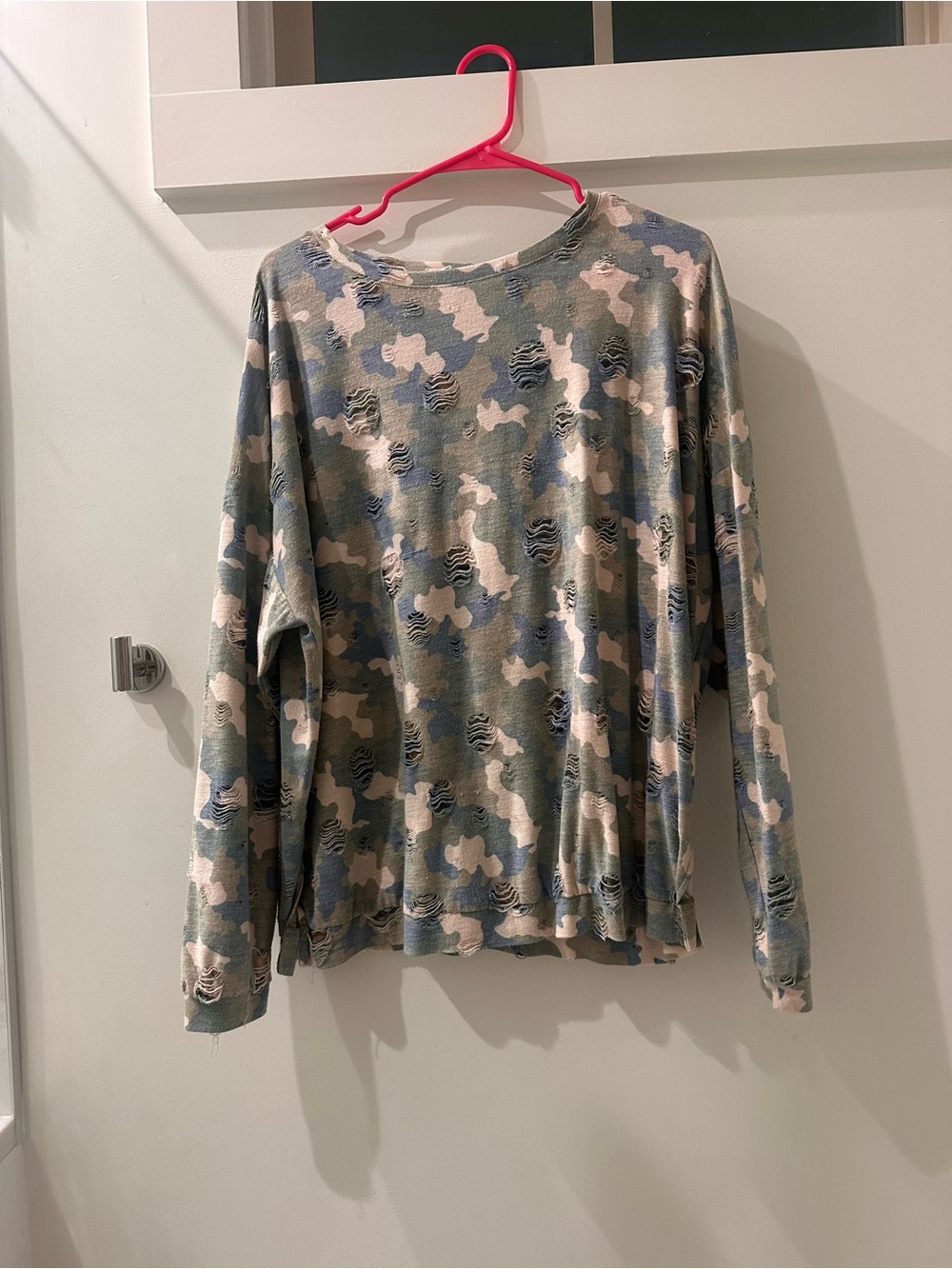 easel Camouflage Distressed Long Sleeve Top in Blue, Green, Cream